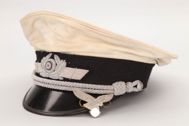 Luftwaffe officer's summer visor cap