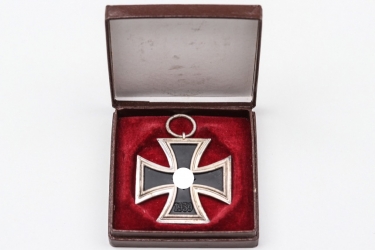 1939 Iron Cross 2nd Class in brown LDO case