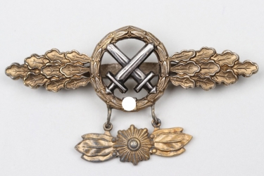 Squadron Clasp for Schlachtflieger in gold with hanger