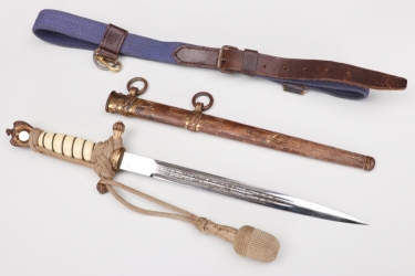 Kriegsmarine officer's dagger with portepee & belt - Eickhorn