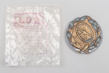 Wehrmacht Driver's Badge in bronze with LDO bag
