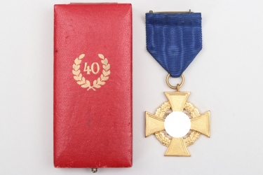 Faithful Service Medal for 40 years with case