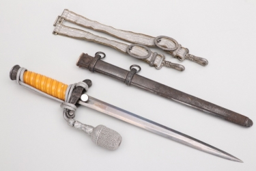 Heer officer's dagger with hangers - tombak
