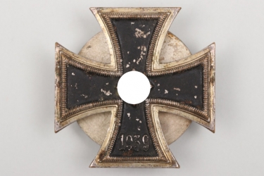 1939 Iron Cross 1st Class on screw-back - variant