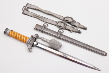 Heer officer's dagger with hangers & portepee - PUMA