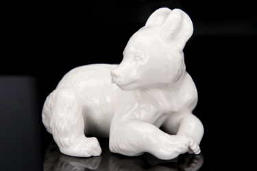 SS Allach - porcelain figure of a 'lying bear' #8 (Kärner)