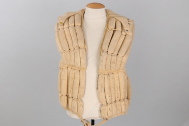 Luftwaffe "Kapok" life vest