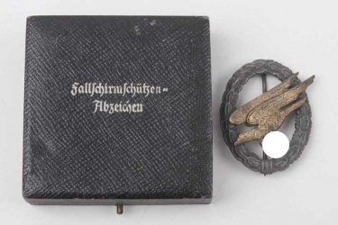 Luftwaffe Paratrooper Badge with case - Assmann