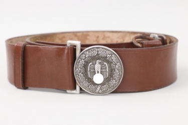 Heer officer's parade buckle with leather belt