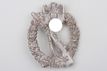 Infantry Assault Badge in Silver - tombak