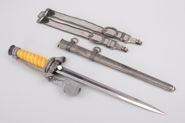 M35 Heer officer's dagger with hangers & portepee - Eickhorn