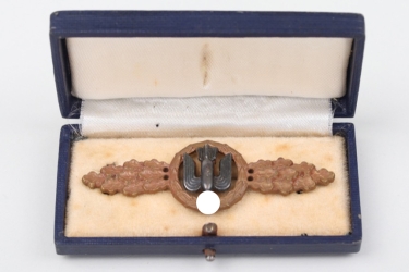 Squadron Clasp for Bomber Pilots in Bronze with case