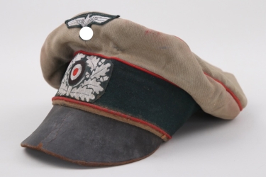 Lt. Tröger - Heer Artillerie "crusher" visor cap