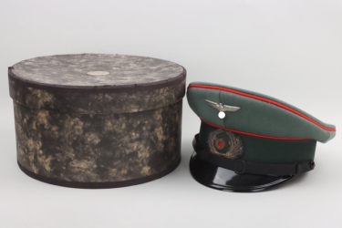 Heer artillery visor cap for an officer's candidate (Peküro) in case