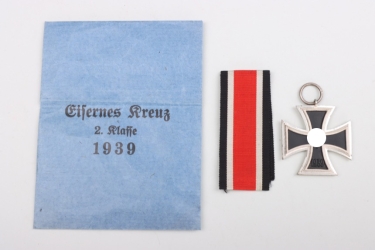 1939 Iron Cross 2nd Class with bag of issue