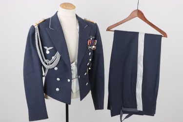 Hptm. Hauser - Luftwaffe uniform & medal grouping