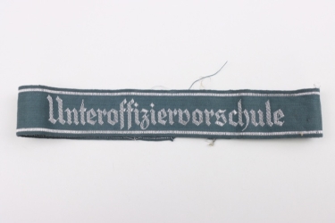 Heer cuff title "Unteroffiziervorschule"