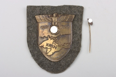 Heer Krim Shield with miniature pin