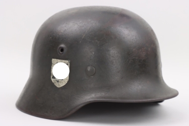 Waffen-SS single decal M40 helmet "splinter damaged" - Q62
