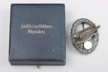 Luftwaffe Paratrooper Badge in case - Assmann