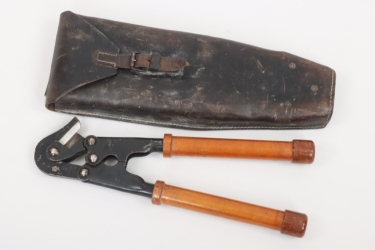 Wehrmacht engineer wire cutters (short) with pouch - Heller 1940
