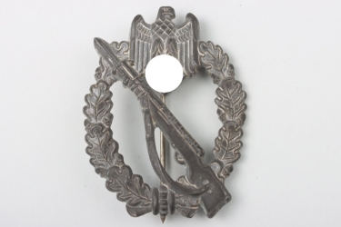 Infantry Assault Badge in Silver "Shuco"