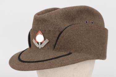 RAD service cap (so-called "Robin hood" cap)