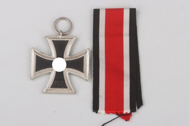1939 Iron Cross 2nd Class - "40" Berg & Nolte