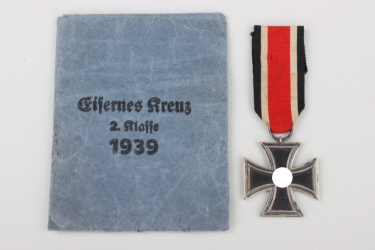 1939 Iron Cross 2nd Class - Walter & Henlein