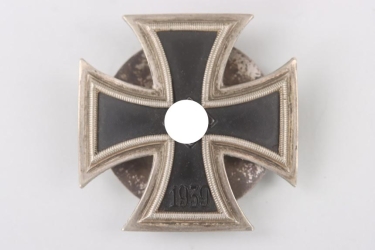 1939 Iron Cross 1st Class on screw-back - Juncker