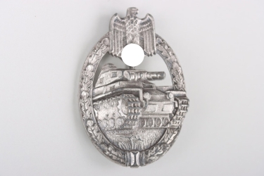 Tank Assault Badge in Silver - Wurster (small W)