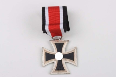 1939 Iron Cross 2nd Class - "60" Katz & Deyle, Pforzheim
