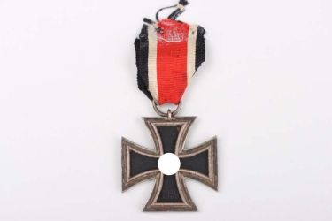 1939 Iron Cross 2nd Class - "24" Arbeitsgemeinschaft der Hanauer Plakettenhersteller, Hanau a. Main