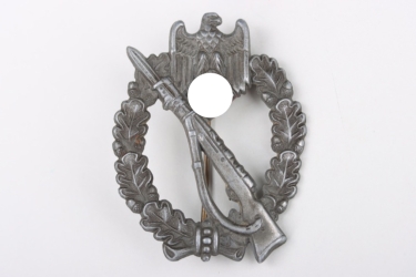 Infantry Assault Badge in Silver - semi hollow