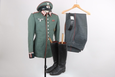 Heer Art.Rgt.31 parade uniform grouping to an Oberfeldwebel