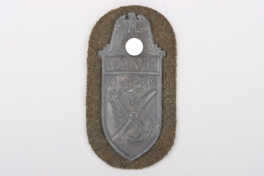Heer Narvik Shield