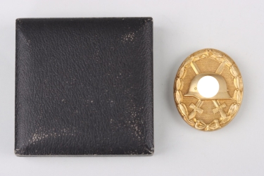 Wound Badge in Gold in case - tombak
