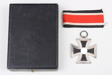 1939 Iron Cross 2nd Class in case - 100