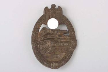Tank Assault Badge in Bronze "AWS"