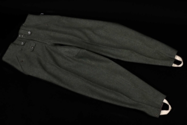 Heer / Waffen-SS M43 combat service trousers, « Keilhose »