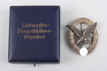 Luftwaffe Air Gunner & Flight Engineer Badge with Lightning Bolts in case - B&N L