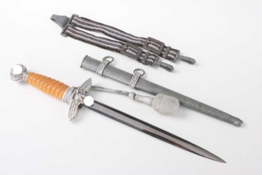 M37 Luftwaffe officer's dagger with portepee and dagger hangers - SMF