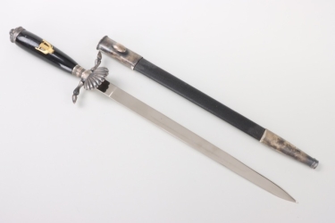 Hunting dagger of a musician