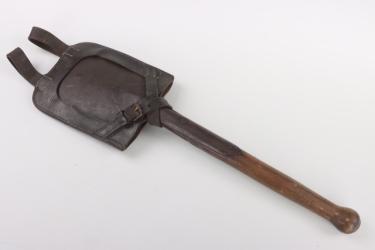 Wehrmacht spade with cover
