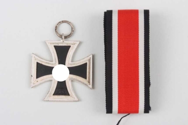 1939 Iron Cross 2nd Class, "2" Juncker, Wächtler & Lange make