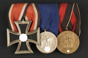 Medal bar with Iron Cross and Long Service Medal