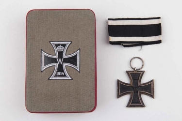 1914 Iron Cross 2nd Class in colored case