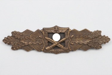 Close Combat Clasp in bronze - A.G.M. u. K.