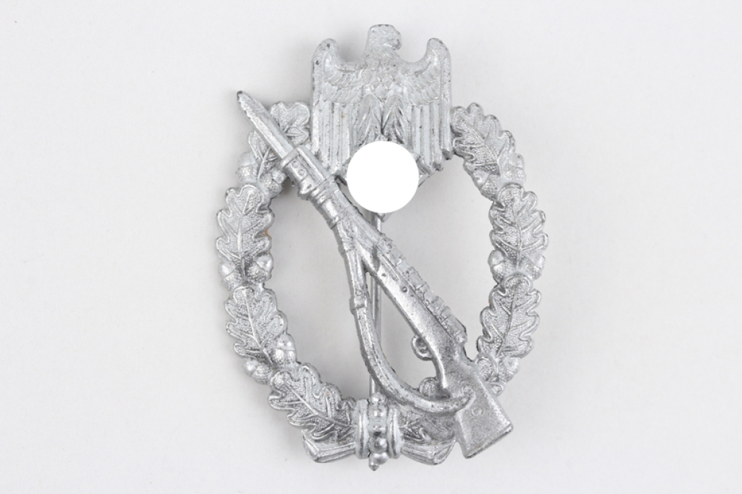 Infantry Assault Badge in silver 