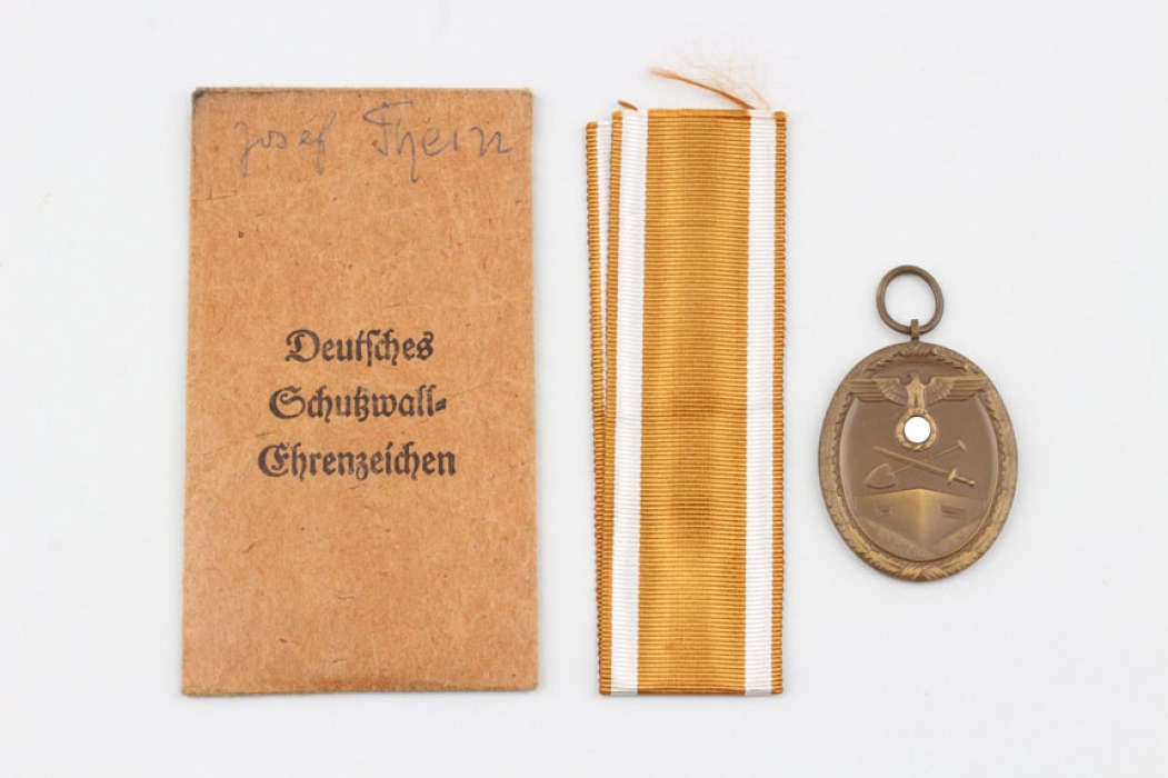 Westwall Medal in RÖSSLER bag 